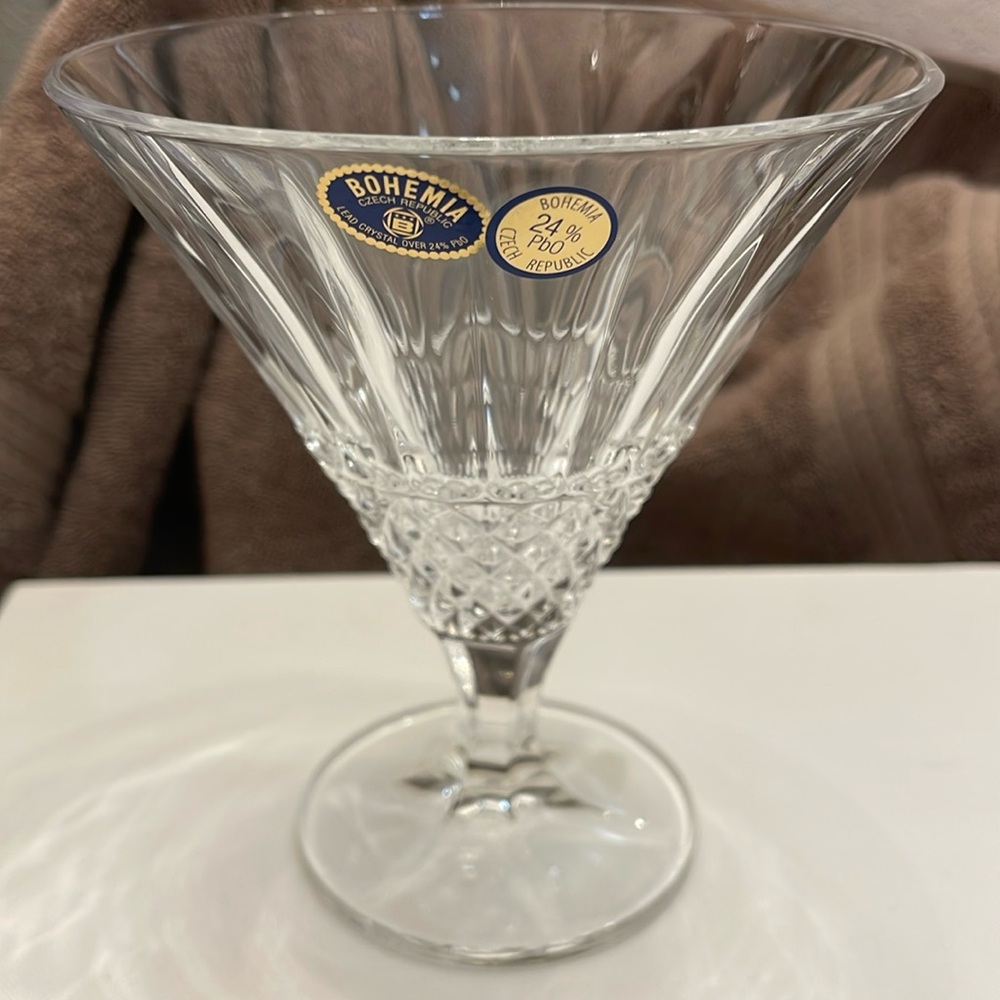 Bohemia 24% Lead Crystal Martini Glass NWT No Chips/Cracks Elegant serving dish